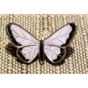 Vtg Unsigned Butterfly In Flight Metal Pin In White, Black, Gold Color Accents